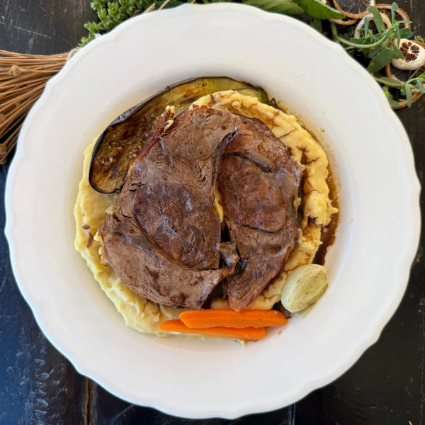 Mertolenga beef shank with its own sauce and root vegetable purée