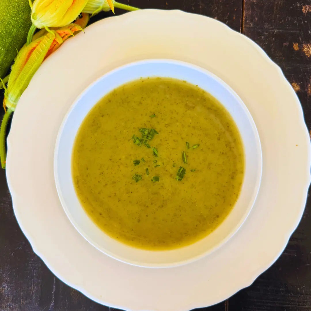 Lettuce and potatoes soup